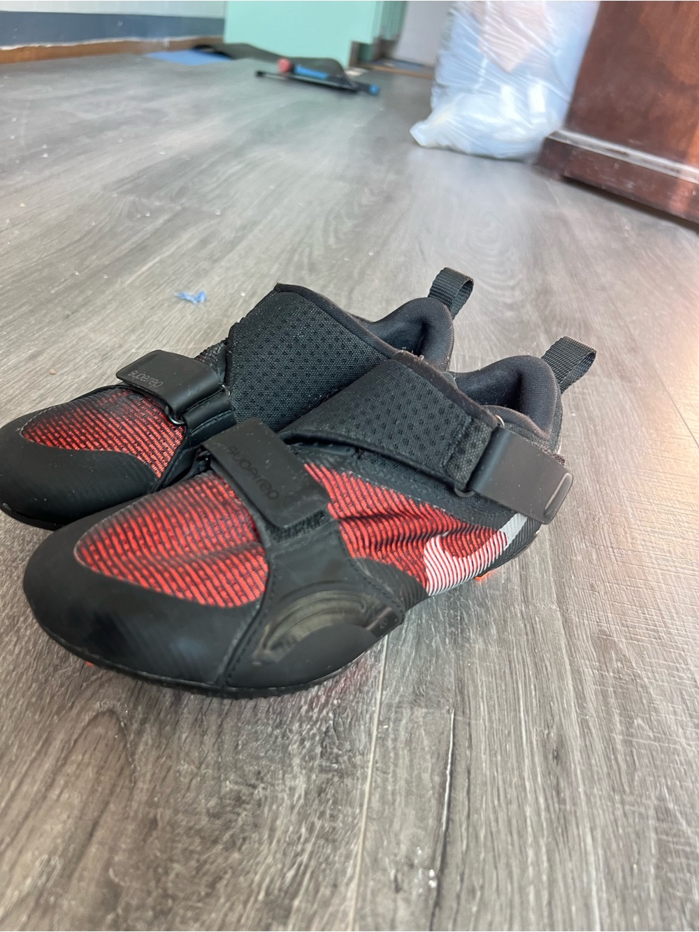 Women’s Black and Red cycling Slip-On Shoes - Picture 3 of 5